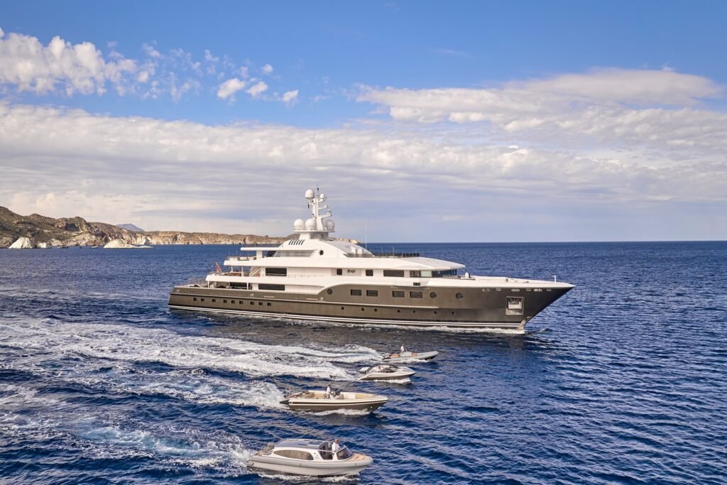 Kogo Yacht for charter 2