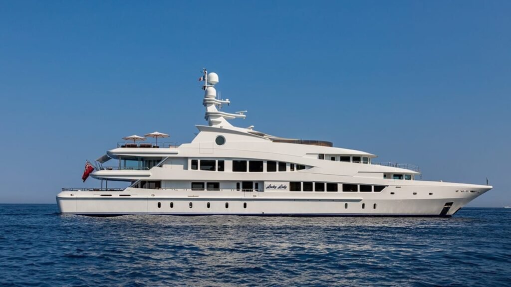 Lucky Lady exterior