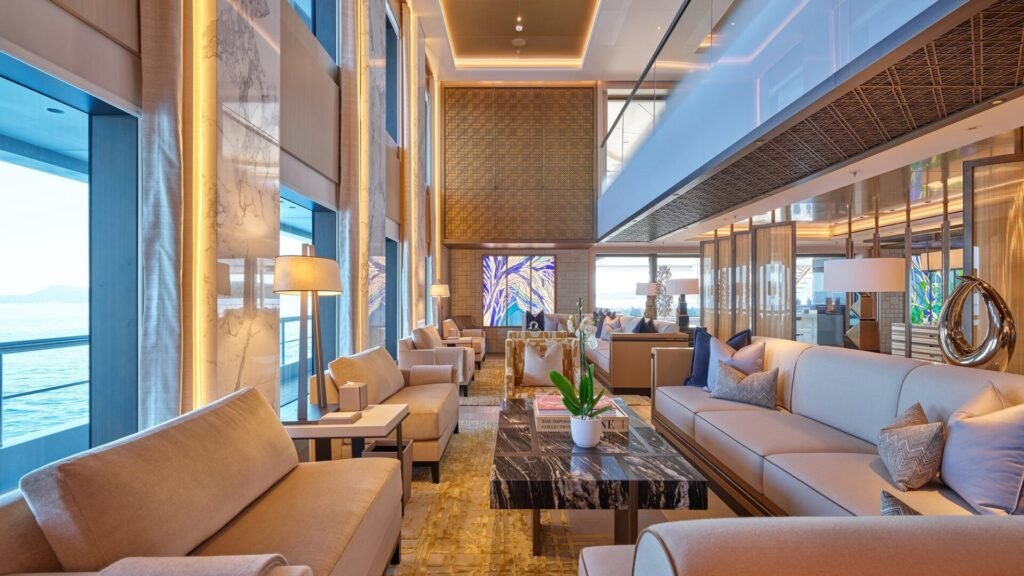 Renaissance main deck lounge