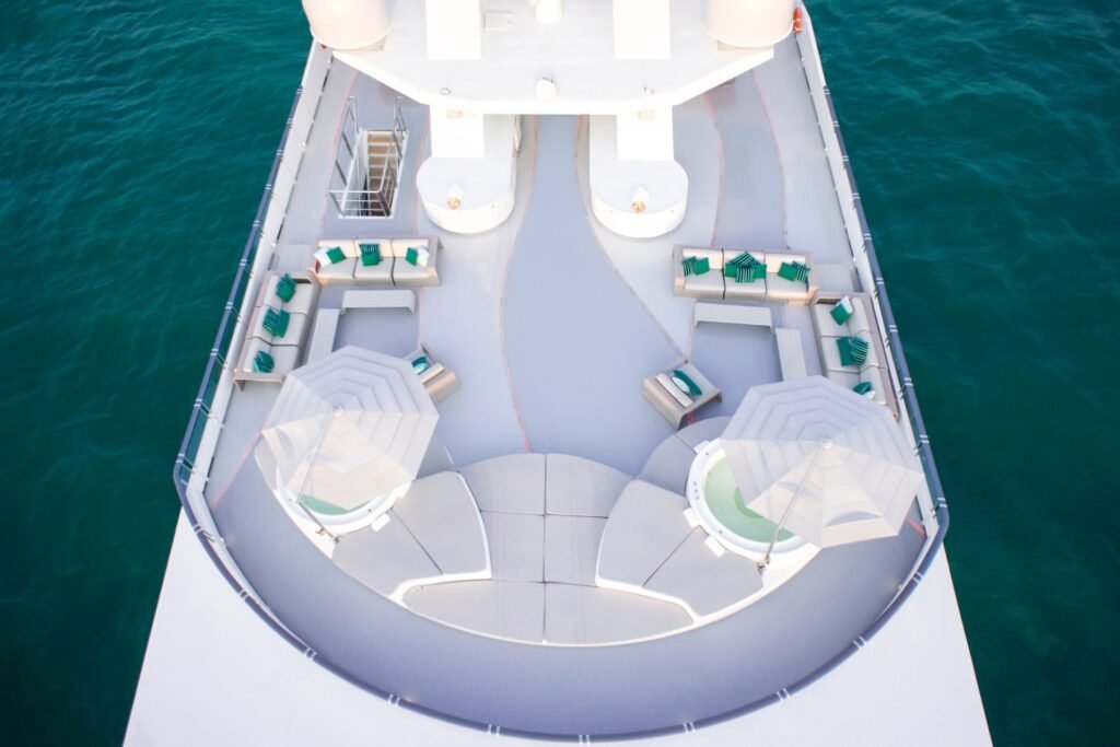 Saluzi charter 6