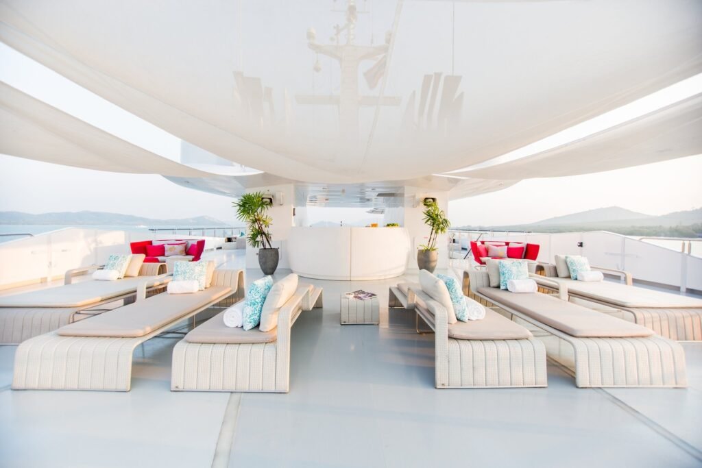 Saluzi charter 9