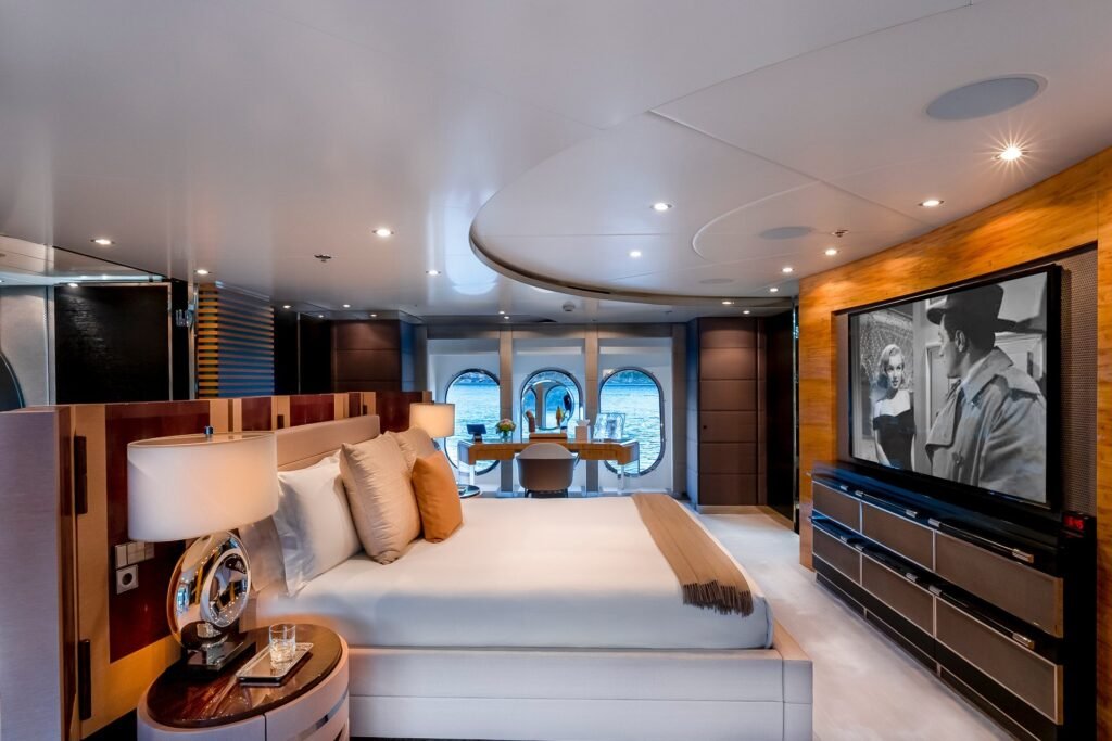 Scott Free Yacht for charter 8