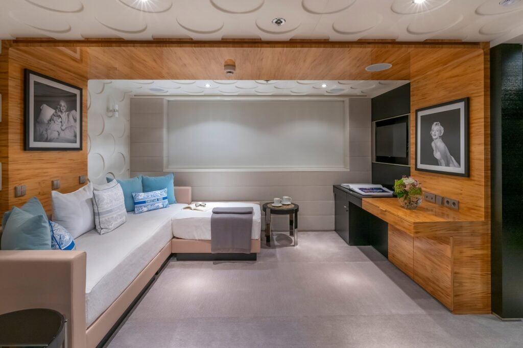 Scott Free Yacht for charter 9