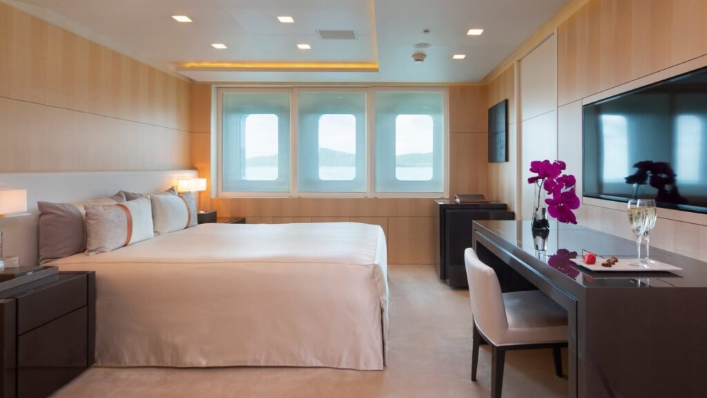 Siren VIP cabin