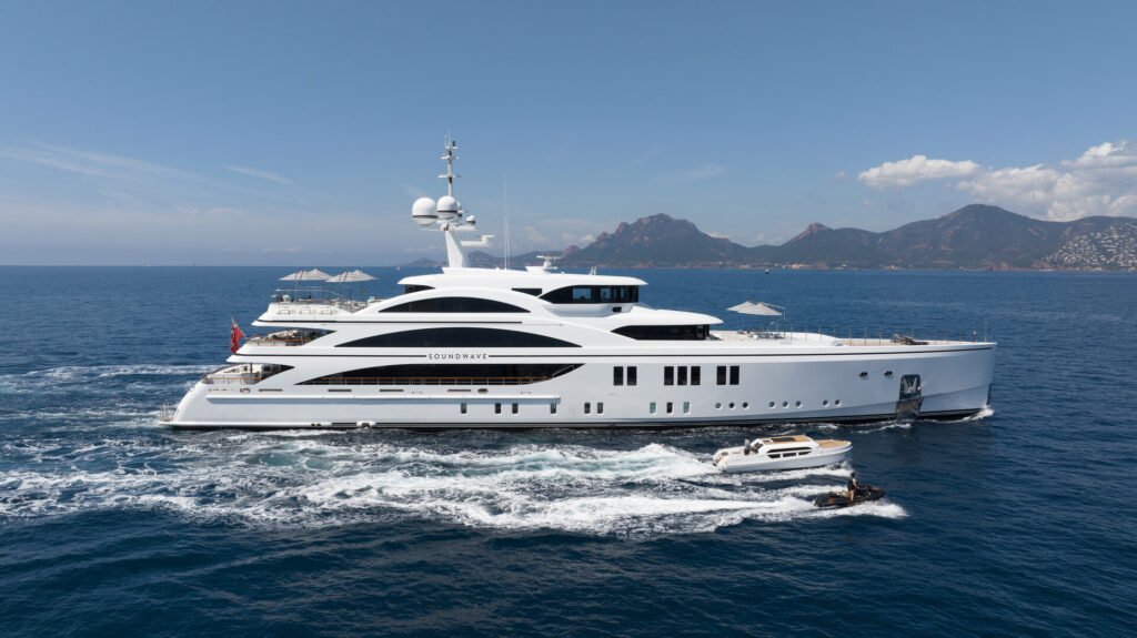 Soundwave exterior