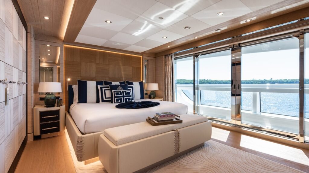 Starburst IV bridge deck VIP cabin