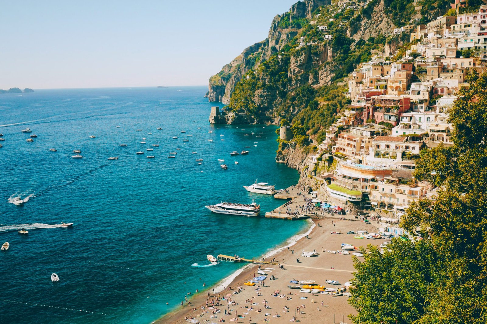 amalfi yacht for charter