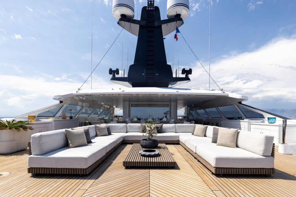 Arbema yacht for charter