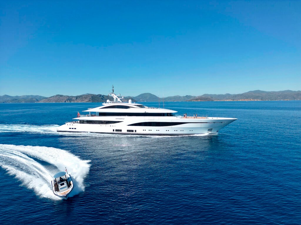 Arrow Yacht for charter 5