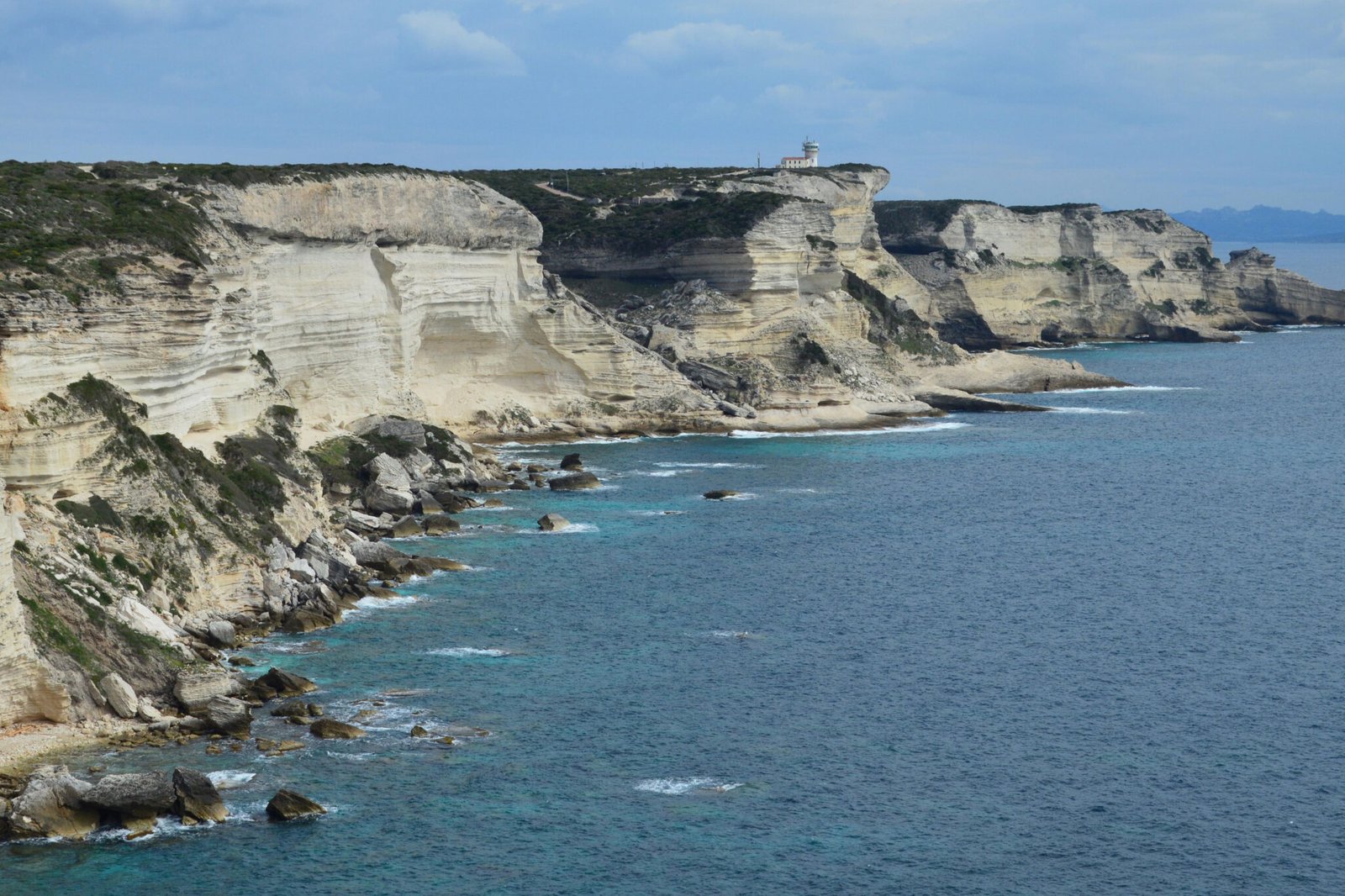 bonifacio yacht for charter