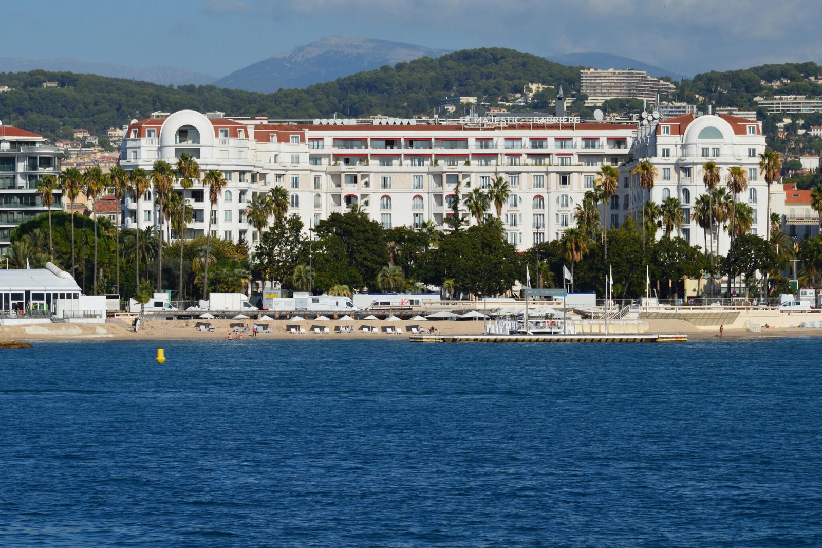 cannes yacht for charter