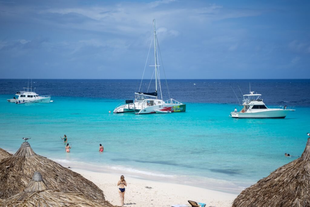 caracos yacht for charter