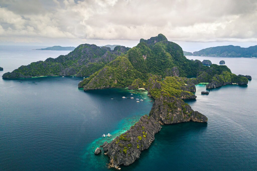 el nido yacht for charter
