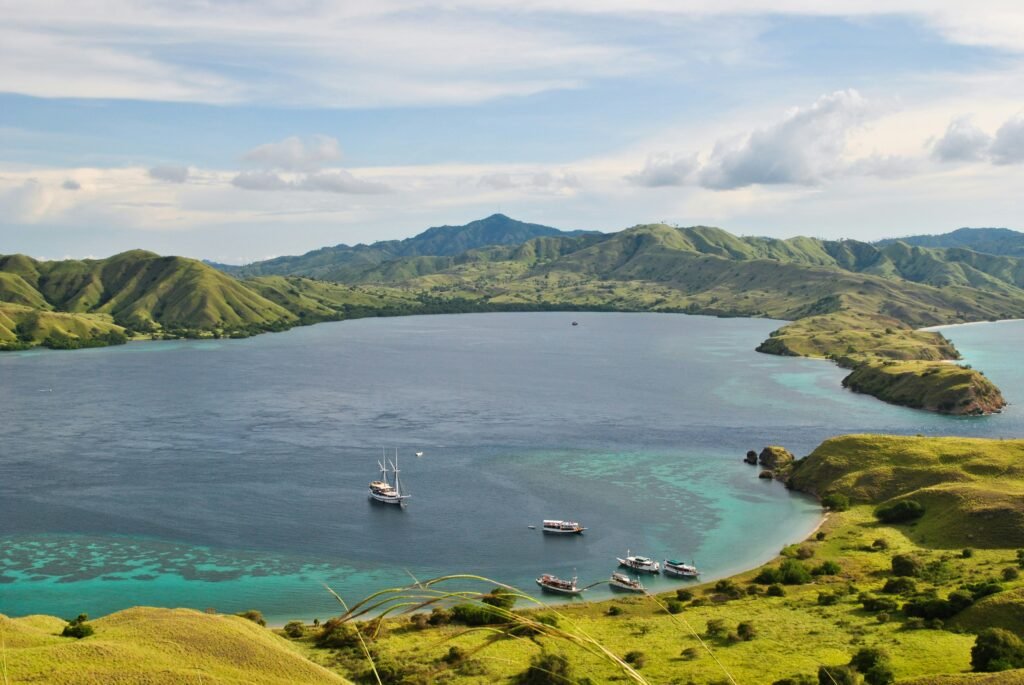 Indonesia yacht for charter