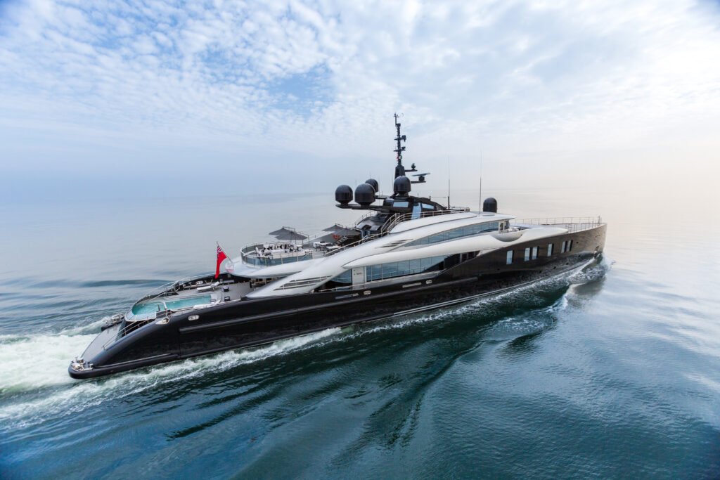 Okto yacht for charter