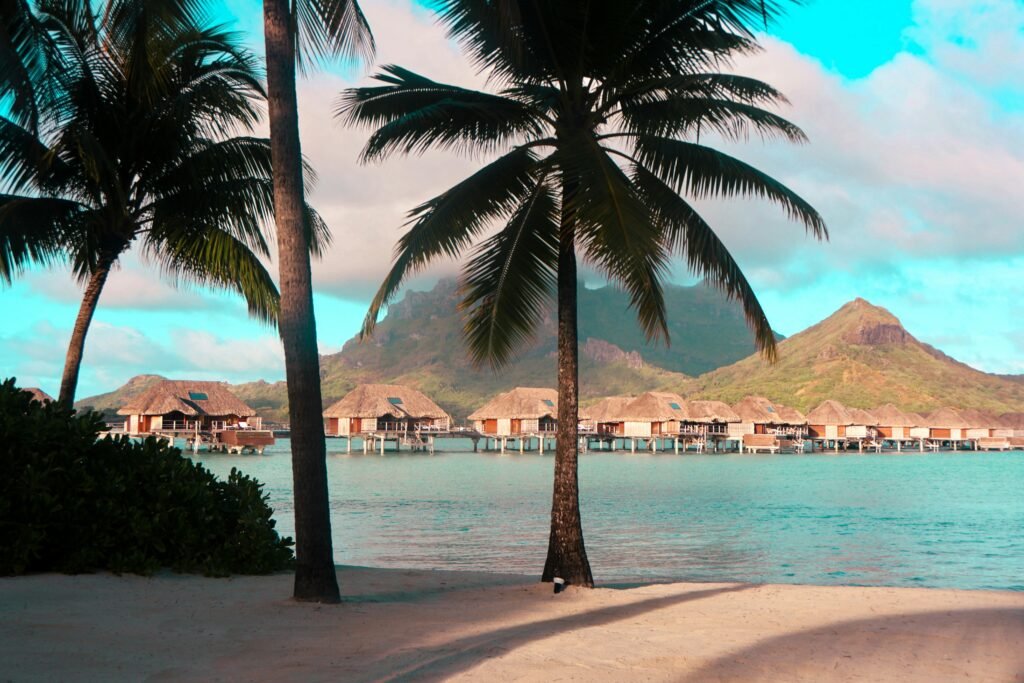 tahiti yacht for charter