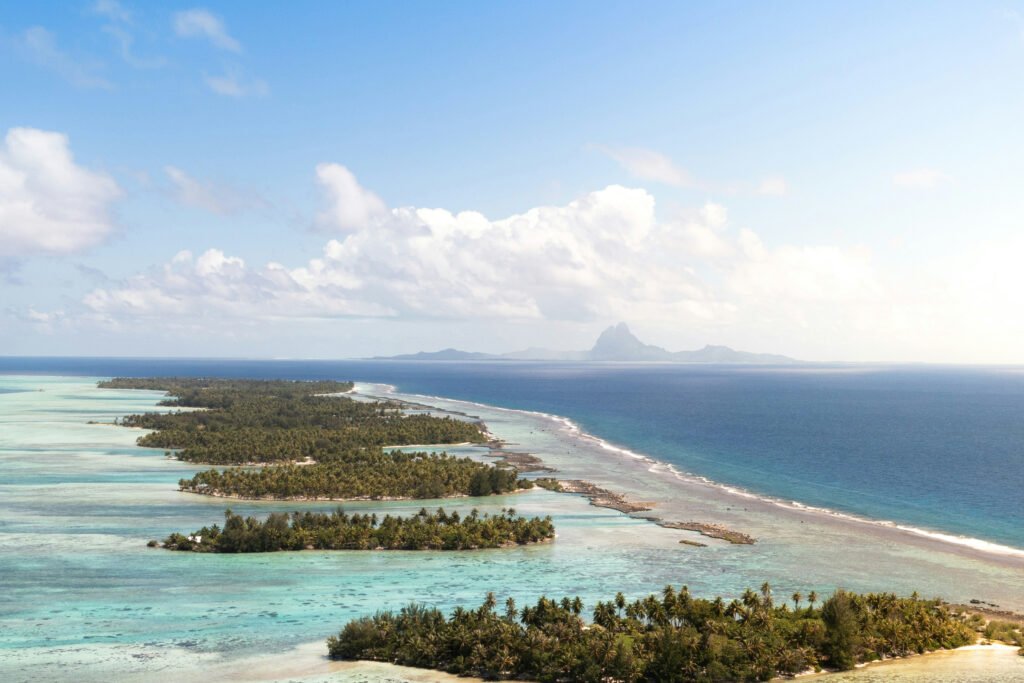 tahiti yacht for charter