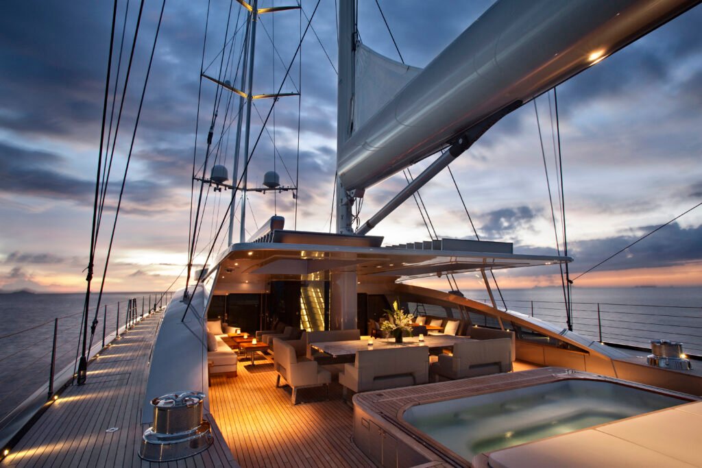 Vertigo yacht for charter