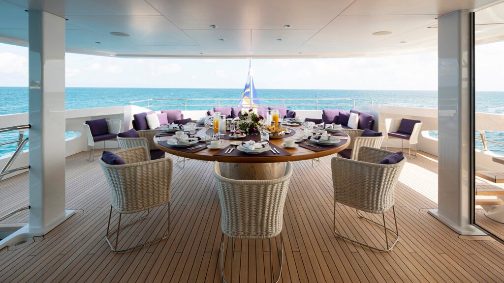 ELA - Heesen 50m charter yacht