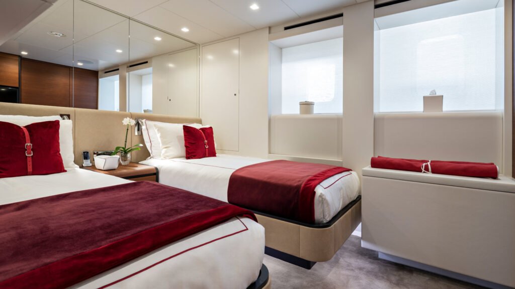 ELA - Heesen 50m charter yacht