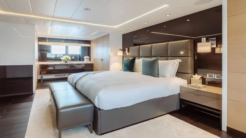 BON VIVANT - Codecasa 50m charter yacht