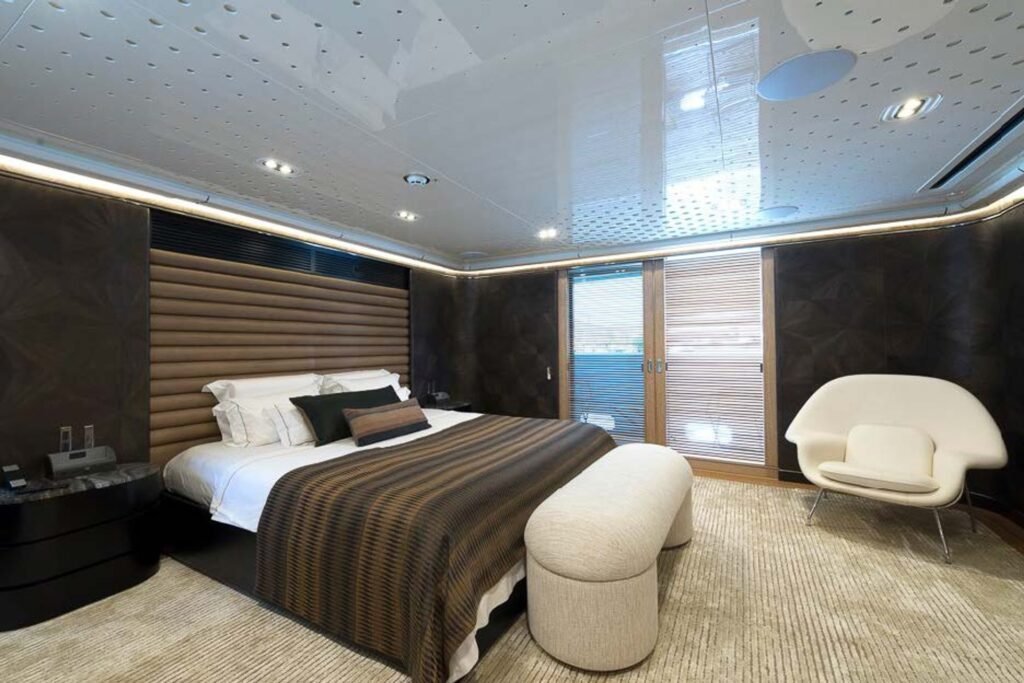 Aquarius Yacht for charter 10