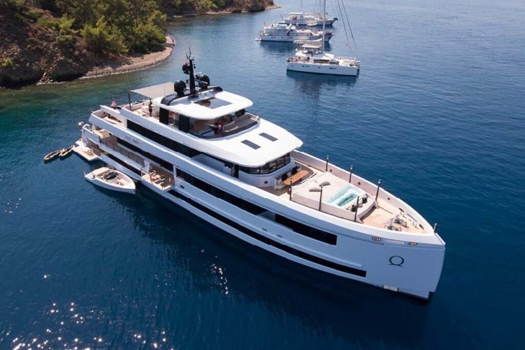 Aquarius Yacht for charter 3