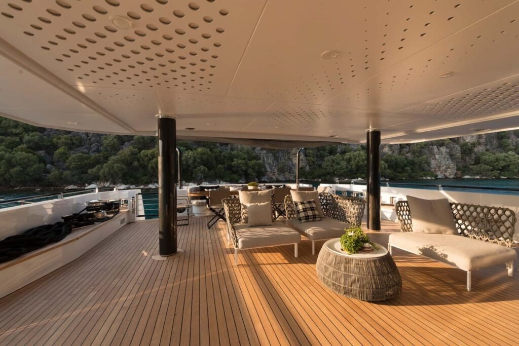 Aquarius Yacht for charter 6