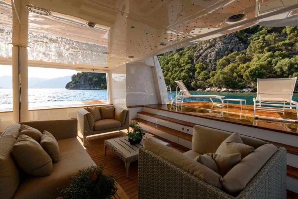 Aquarius Yacht for charter 7