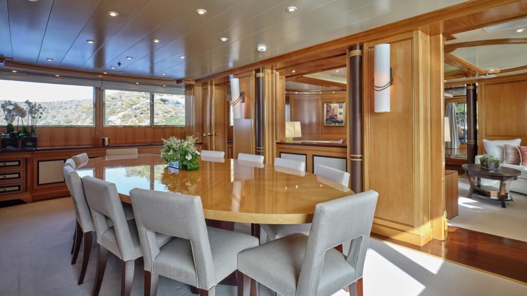 Elena V charter yacht