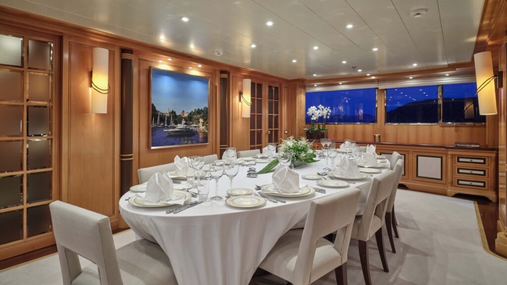 Elena V charter yacht