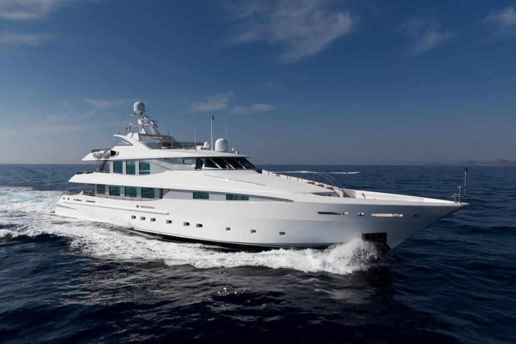 La Tania Yacht for charter 4