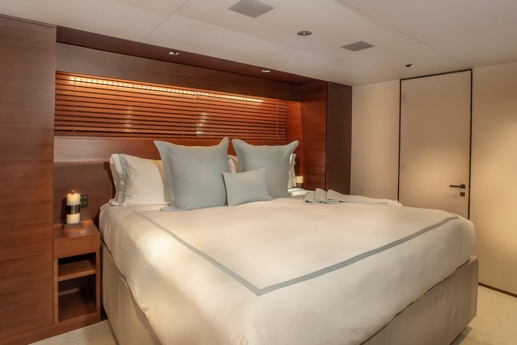 Odessa Yacht for charter 9