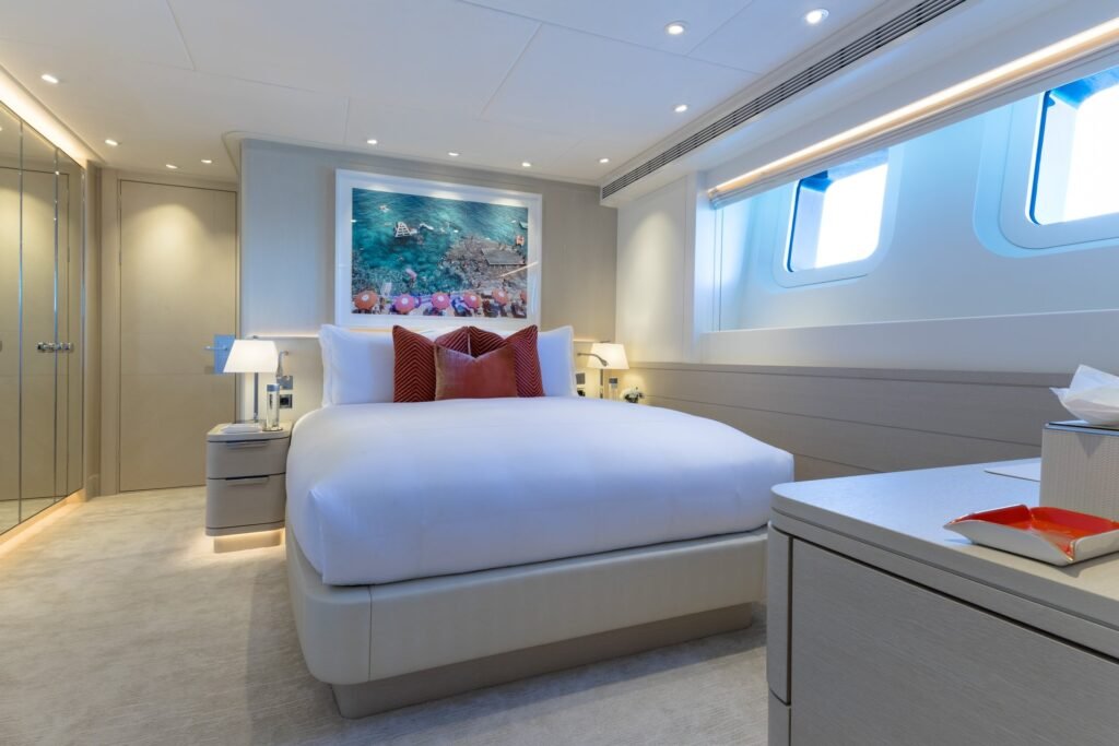 Santosha Yacht for charter 8