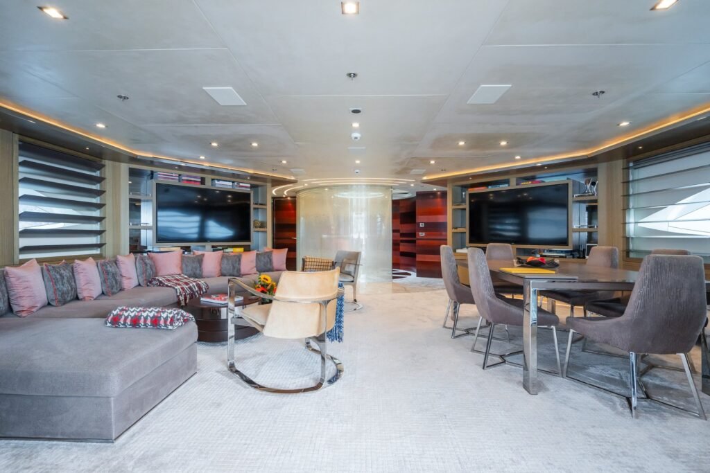 Starburst III Yacht for charter 7