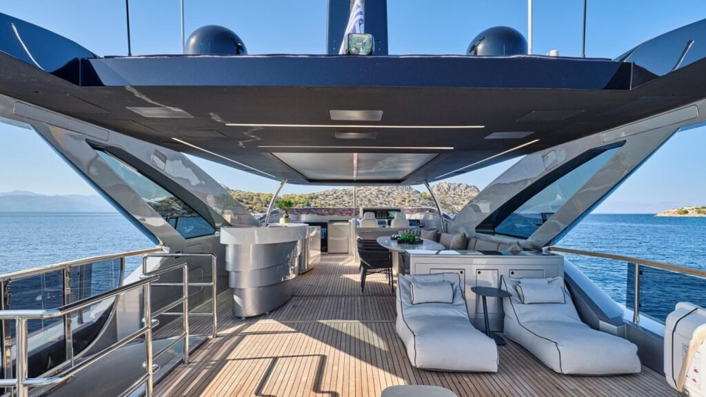 Seammetry charter yacht