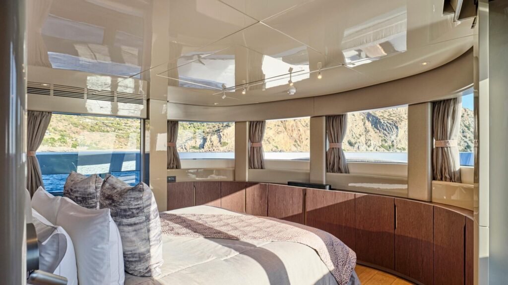 Seammetry charter yacht