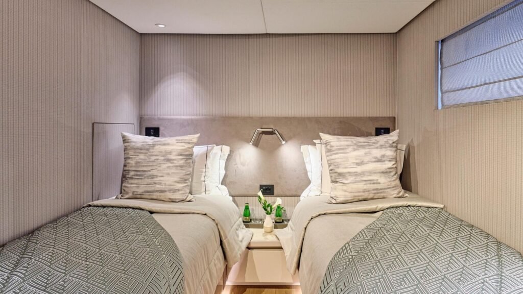 Seammetry charter yacht
