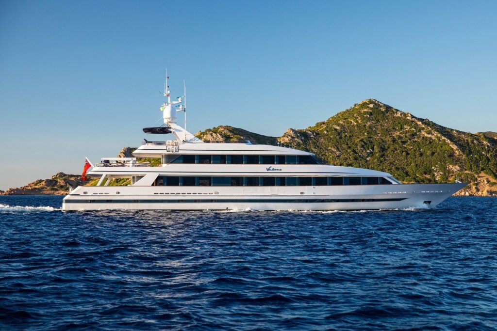 Va Bene Yacht for charter 1