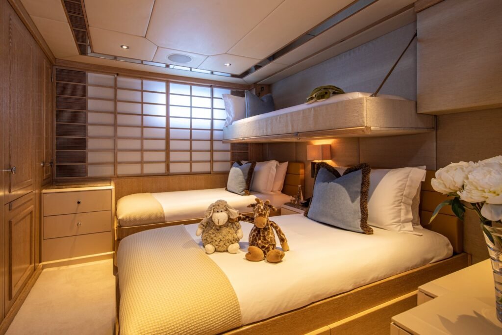 Va Bene Yacht for charter 12