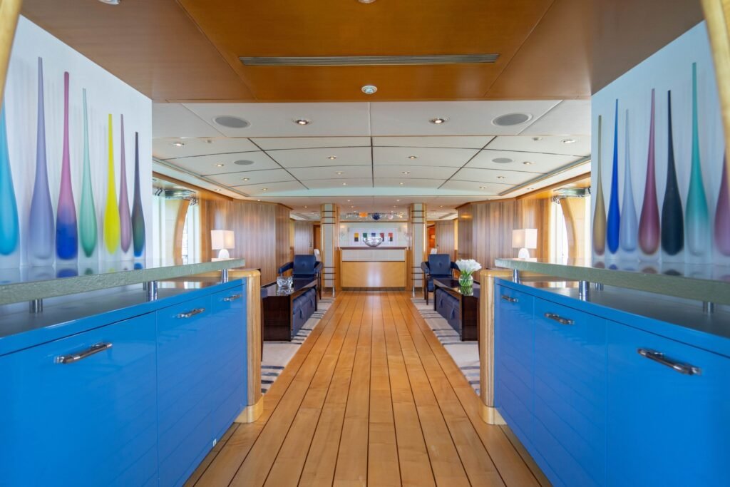 Victoria Del Mar charter 6