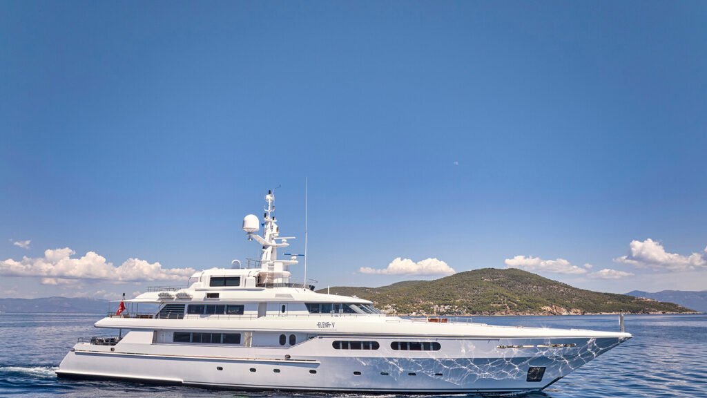 Elena V charter yacht