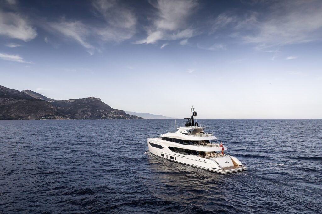 ACE for charter, profile view