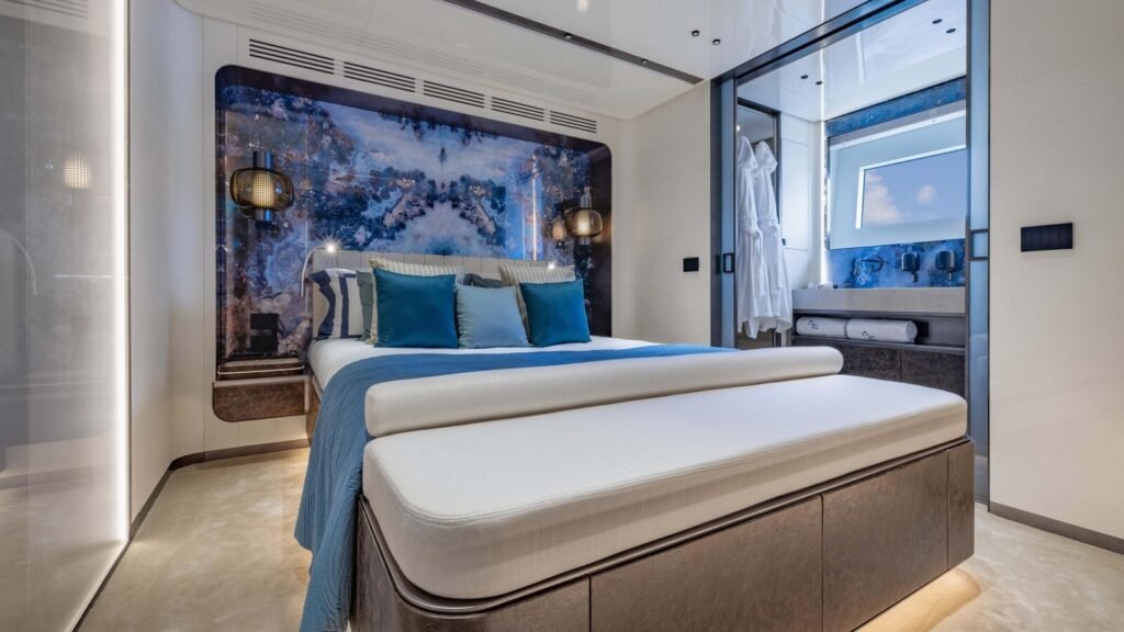 Acqua Chiara for Charter