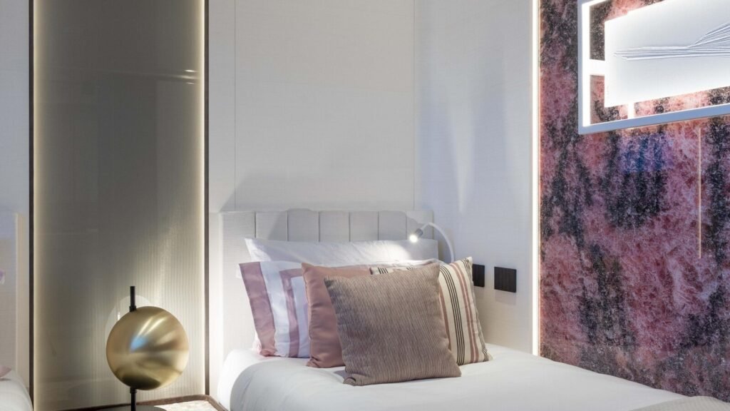 Acqua Chiara for Charter