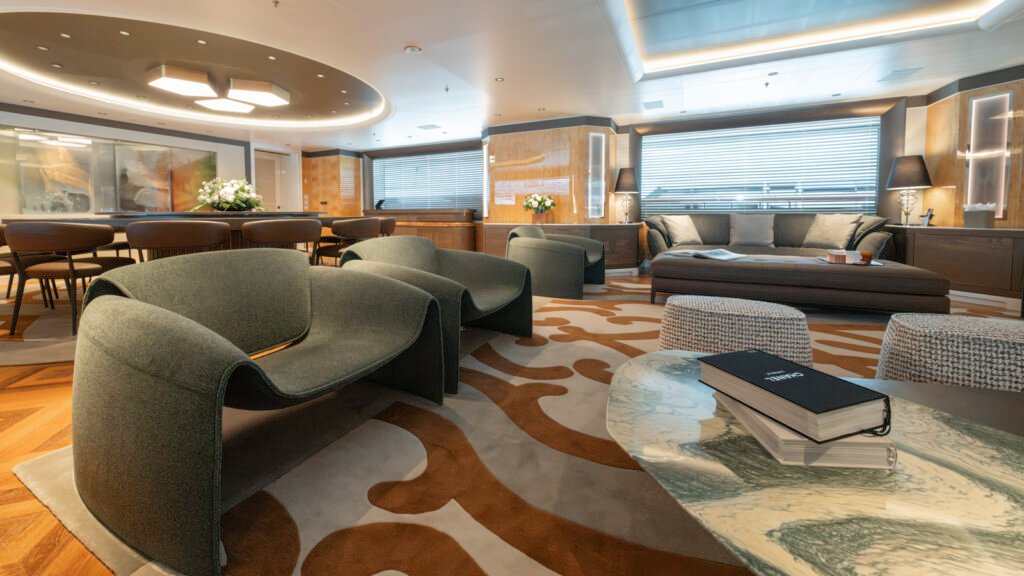 AELIA - salon lounge with sea view windows