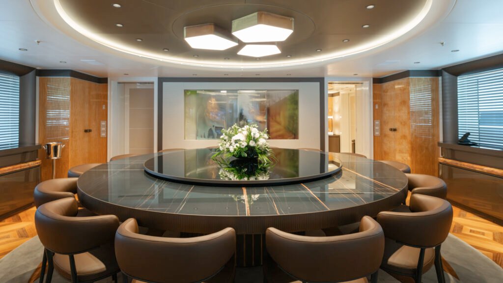 AELIA - formal dining room with chandelier lighting