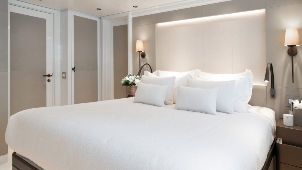 AELIA - guest stateroom