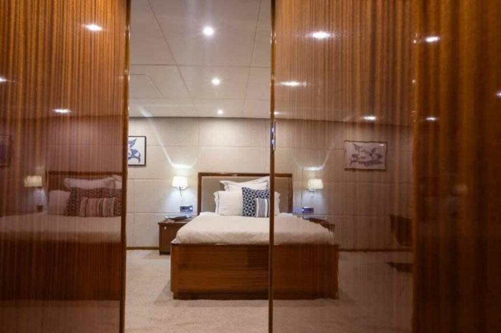 ALHAMBRA master suite