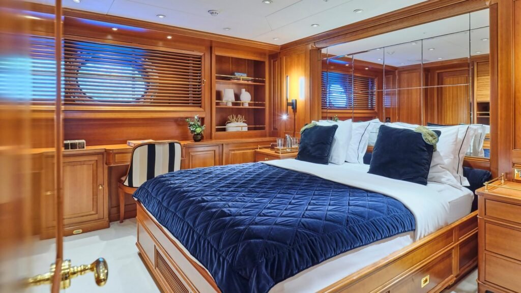 ALMYRA II - double guest cabin